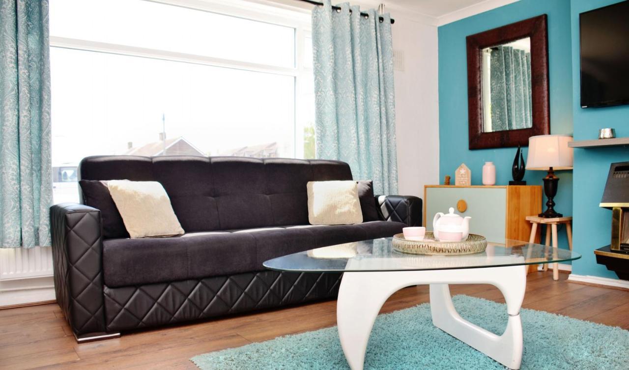 Sm Dreams Unlimited Serviced Accommodation- Stanwell-Staines-Heathrow Eksteriør billede