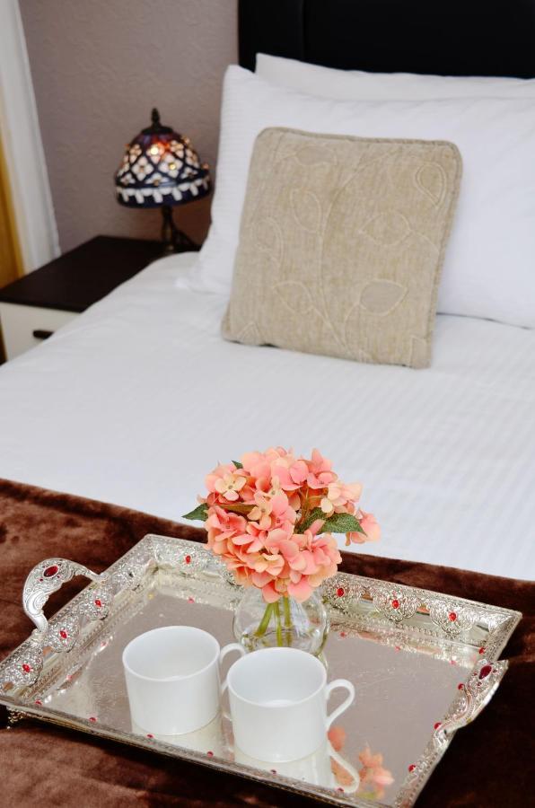 Sm Dreams Unlimited Serviced Accommodation- Stanwell-Staines-Heathrow Eksteriør billede