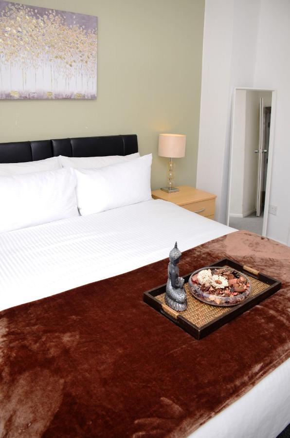 Sm Dreams Unlimited Serviced Accommodation- Stanwell-Staines-Heathrow Eksteriør billede