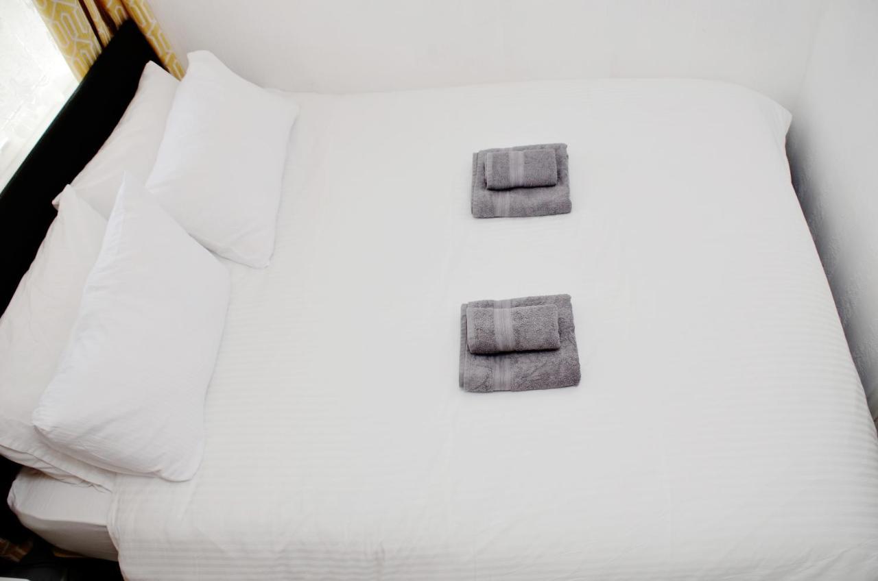 Sm Dreams Unlimited Serviced Accommodation- Stanwell-Staines-Heathrow Eksteriør billede
