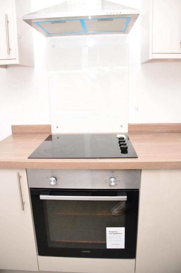 Sm Dreams Unlimited Serviced Accommodation- Stanwell-Staines-Heathrow Eksteriør billede