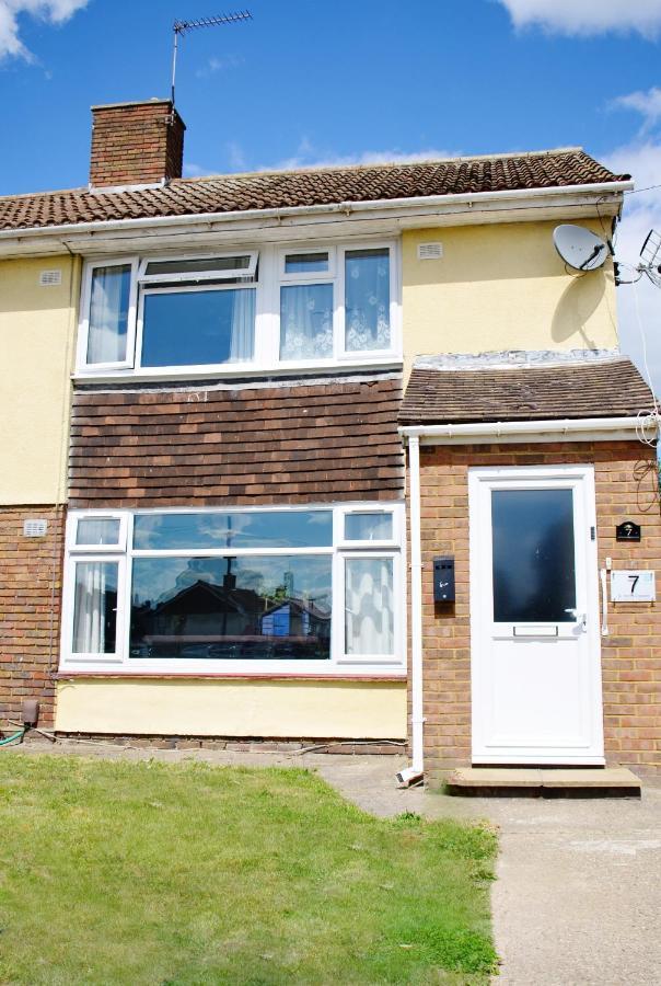 Sm Dreams Unlimited Serviced Accommodation- Stanwell-Staines-Heathrow Eksteriør billede